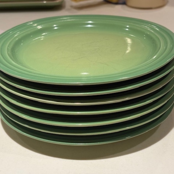 Le Creuset Bread/Dessert Plates (7) in Palm Green - Picture 1 of 2